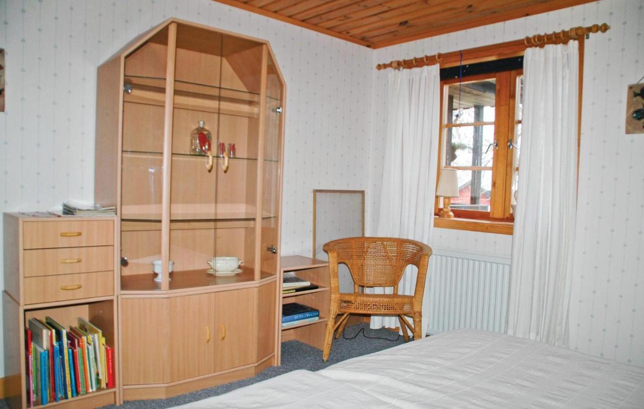 Cozy Home In Uddevalla With Wifi Haljebol Exterior photo