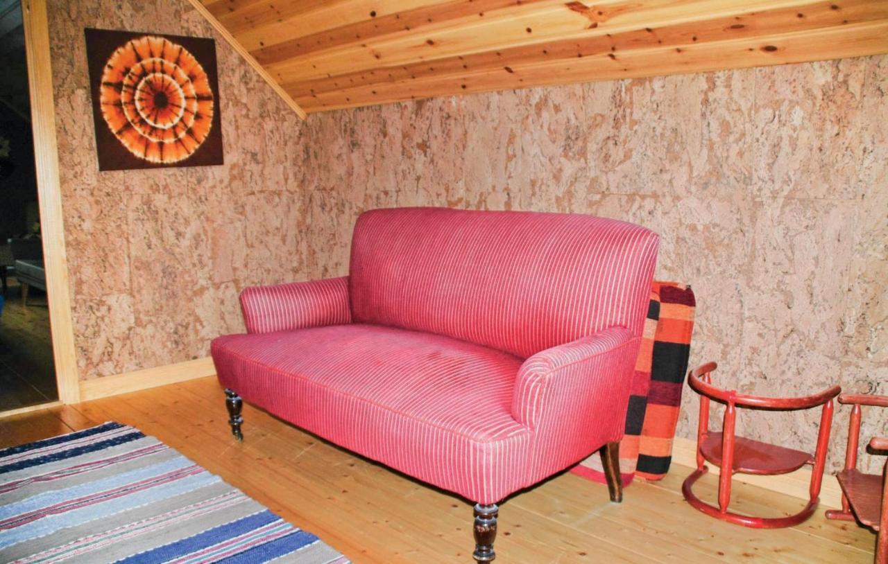 Cozy Home In Uddevalla With Wifi Haljebol Exterior photo